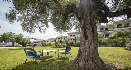 Topos Maisonette Left by Rentalspro