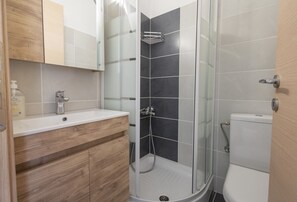 Interior - Topos Maisonette Right by Rentalspro (Polygyros)