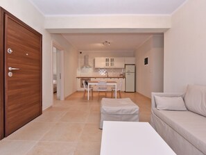 Interior - Fotinia Beach House Ground Floor by Rentalspro (Nea Propontida)