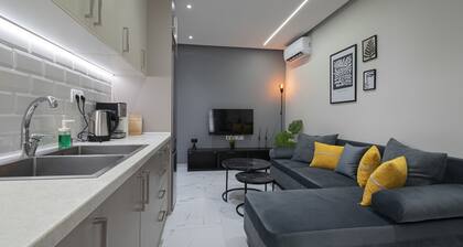 Central Cozy Home by Rentals Pro