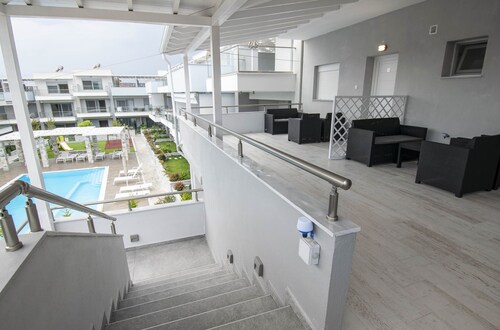 Nikiti Central Suites 5 by Travel Pro Services