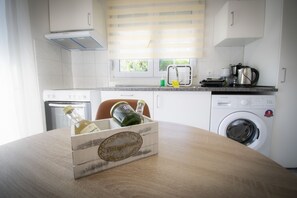Interior - Forest View Apartment 2 by Rentalspro (Kassandra)