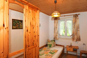 3 dormitorios, tabla de planchar con plancha, wifi y ropa de cama