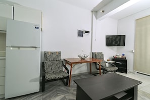 Interior - Three Sisters House by Rentals Pro - Mola Kalyva (Kassandra)