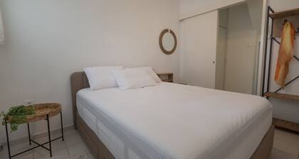 Sunny Breeze Maisonette by Rentals Pro