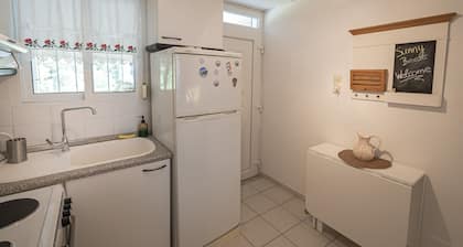 Sunny Breeze Maisonette by Rentals Pro