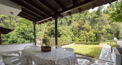 Sunny Breeze Maisonette by Rentals Pro