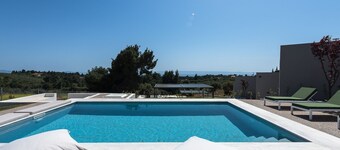 Theeta Pefko Villa - Metamorfosi Halkidiki