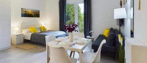 Bügeleisen/Bügelbrett, WLAN, Bettwäsche