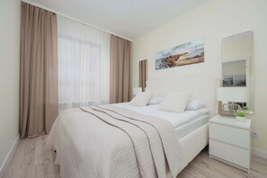 1 bedroom, iron/ironing board, travel cot, WiFi - Bagno 2 Warsaw | Bright Apartment | Parking | In the Center (Warszawa)