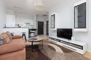 TV - Batalionów Chłopskich 87A | Apartment | Parking (Warszawa)