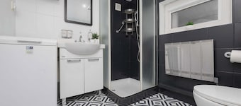 Comfortable Apartment with Garden | Two Parking Spaces
