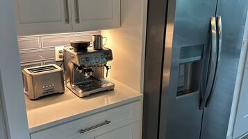 Microwave, stovetop, dishwasher, paper towels