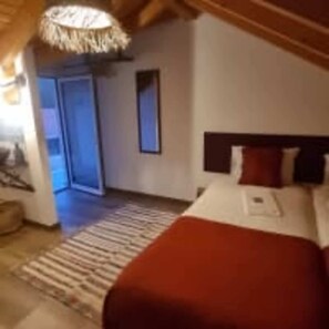 8 bedrooms, iron/ironing board, free WiFi, wheelchair access