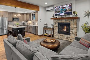 TV, fireplace, offices