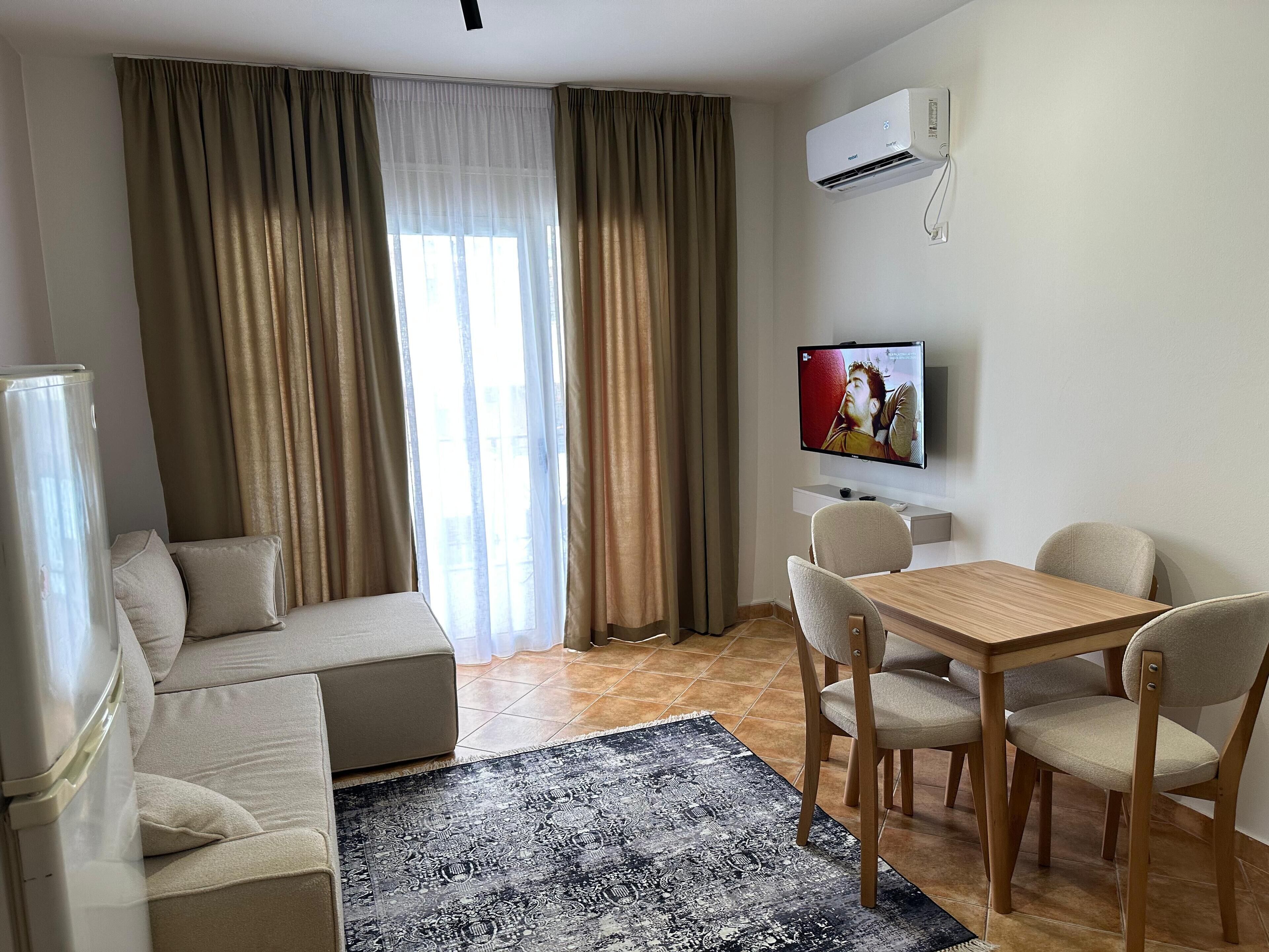 Apartment | Living area | Flat-screen TV