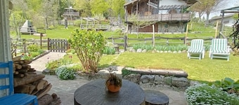 Cozy apartment with garden and private parking in Baita at 1000 meters