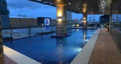 Sunvida Tower across SM City Mall.
Easy access to all your destinations.