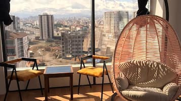 Deluxe Twin Room, City View | Terrace/patio