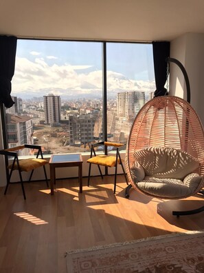 Deluxe Twin Room, City View | Terrace/patio - Yaşam kule AirPort  (Kocasinan)