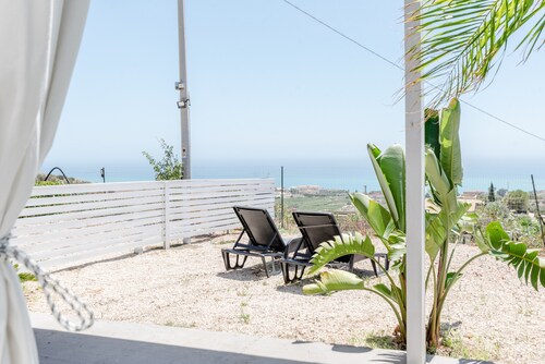 Ferienhaus 'Abbacari 2' mit Meerblick, WLAN und Klimaanlage