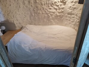 1 quarto, roupa de cama