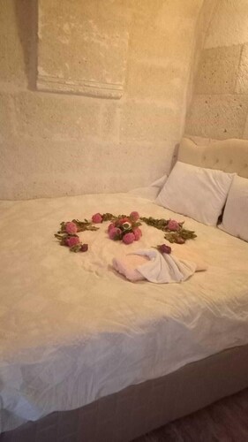 ULAŞ OTEL