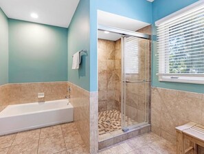 Towels, soap, shampoo, toilet paper