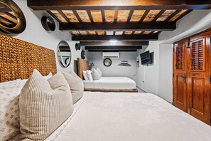 7 bedrooms, iron/ironing board, free WiFi, bed sheets