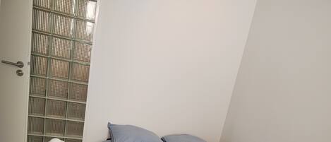 1 habitación y wifi