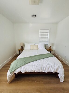 2 bedrooms, WiFi, bed sheets