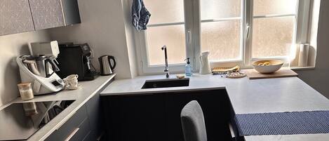 Fridge, microwave, oven, dishwasher