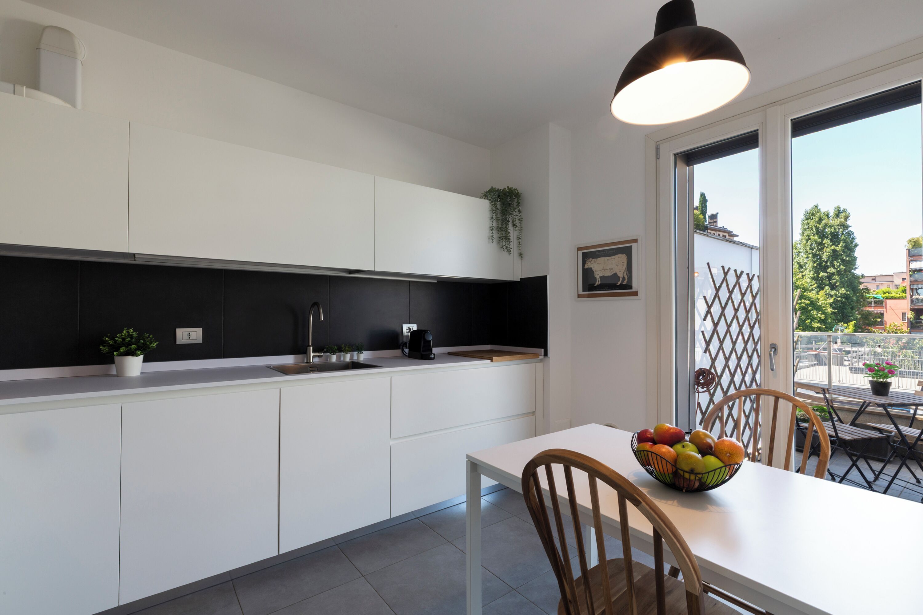 Deluxe Duplex, City View | Private kitchen | Full-sized fridge, microwave, oven, stovetop