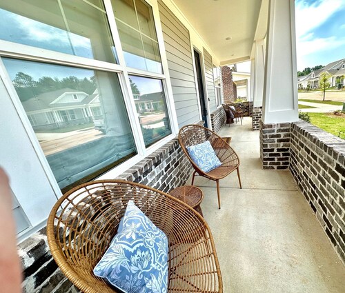 The Southern Belle, 3BR Classic Comfort in Oxford Photo Opportunity