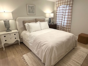 3 quartos, ferros/tábuas de passar roupa, Wi-Fi, roupa de cama
