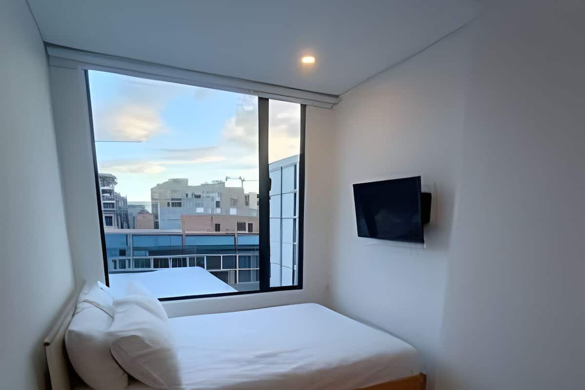 Familienapartment | Zimmersafe, Verdunkelungsvorhänge, schallisolierte Zimmer