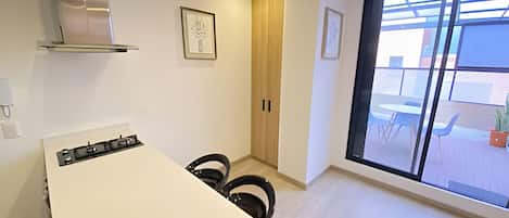 Apartamento Economico, Balcon | Sisätilat