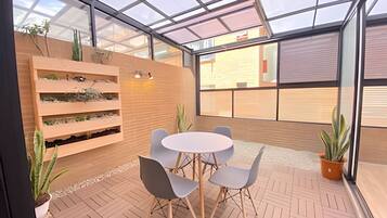 Apartamento Economico, Balcon | Tempat makan