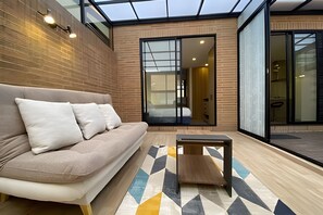 Apartamento Economico, Balcon | Interior - Edificio Benyalt 94 (Bogota)