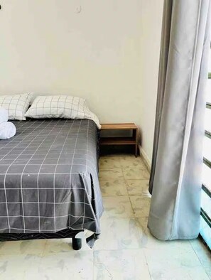 3 bedrooms, WiFi, bed sheets - Renewed house close to Centro with private pool (Merida)