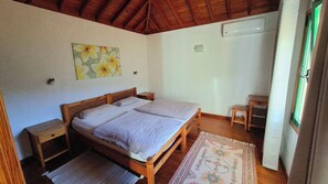 1 Schlafzimmer, Zimmersafe, Bügeleisen/Bügelbrett, Reisekinderbett