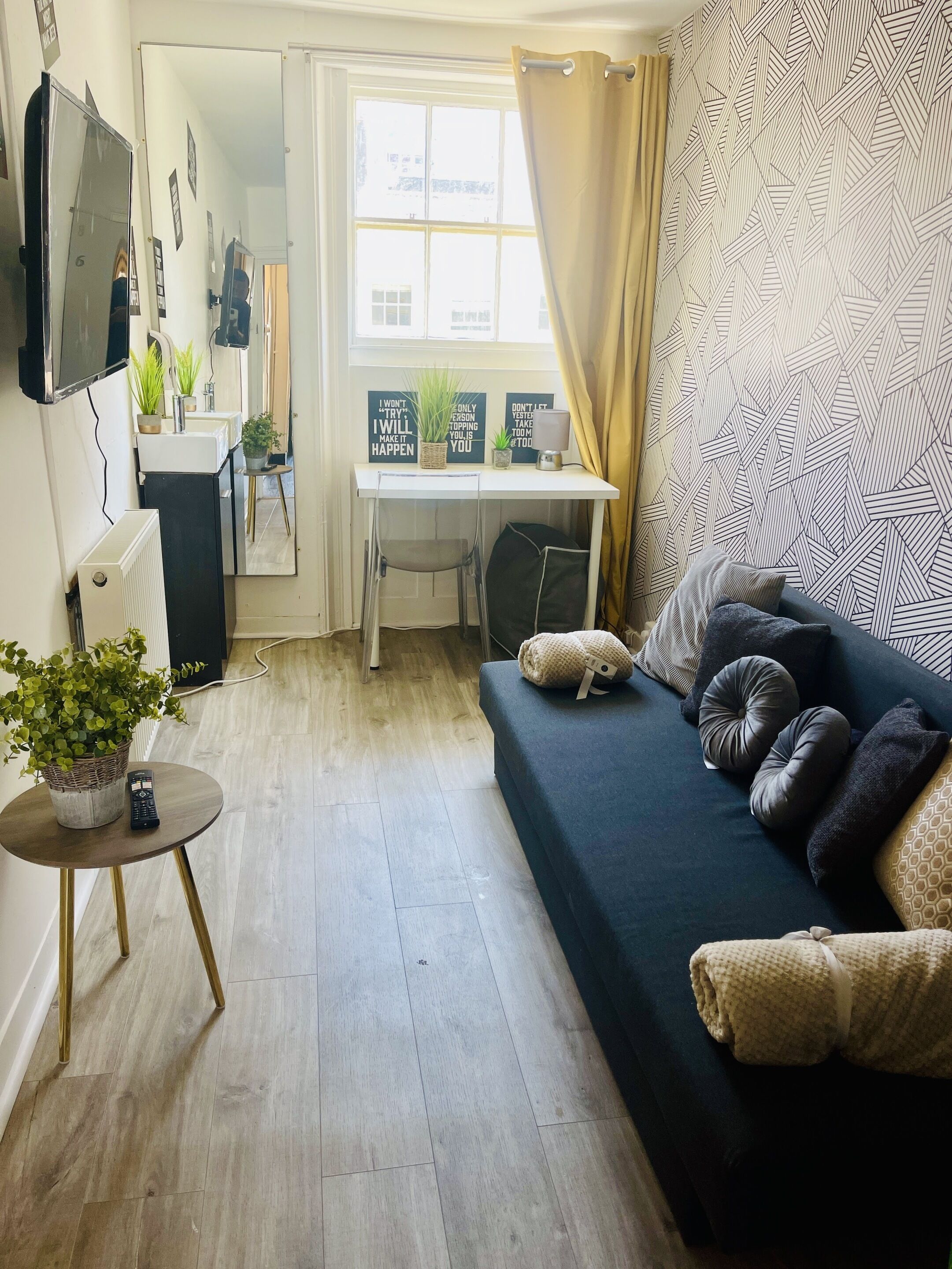 Penthouse, salle de bains attenante | Restauration