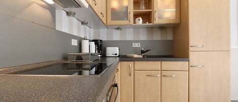 Four, plaque de cuisson, lave-vaisselle
