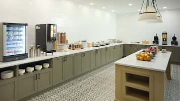 Free daily continental breakfast