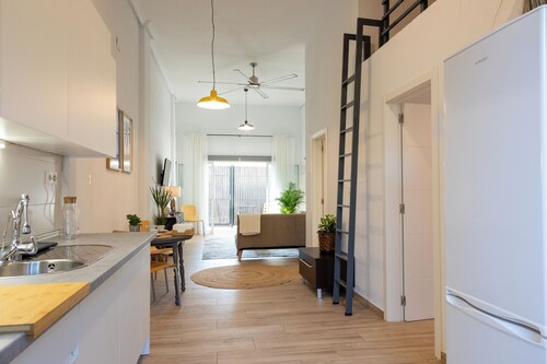 Oasis Urbano Elche - Terrace and Palm Grove Views