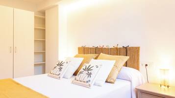 2 slaapkamers, een strijkplank/strijkijzer, wifi, beddengoed