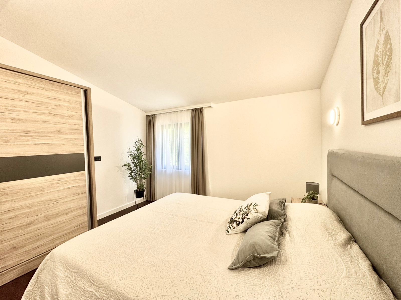 Apartament, 2 dormitoris, vistes a la ciutat | Roba de llit d'alta qualitat i escriptori 
