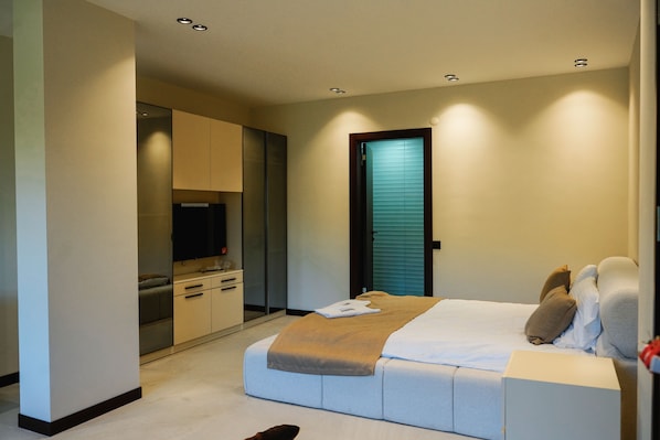 Superior Suite, Sea View | Bar mini, peti besi dalam bilik, langsir/tirai gelap terus, kalis bunyi