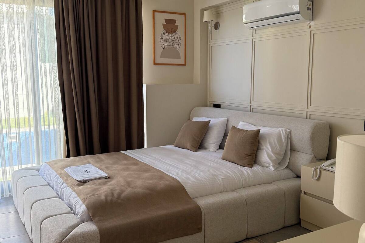 Standard Double Room, Garden View