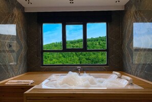Superior Suite, Sea View | Jetted tub - Bakku House (Atakum)